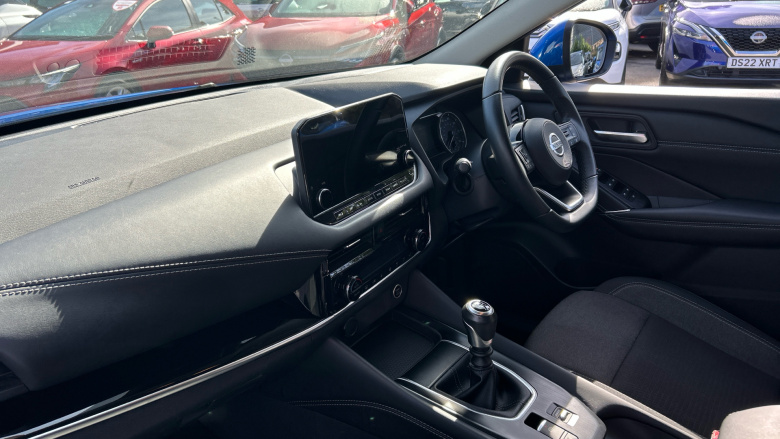 Nissan Qashqai 1.3 DiG-T MH N-Connecta 5dr Petrol Hatchback